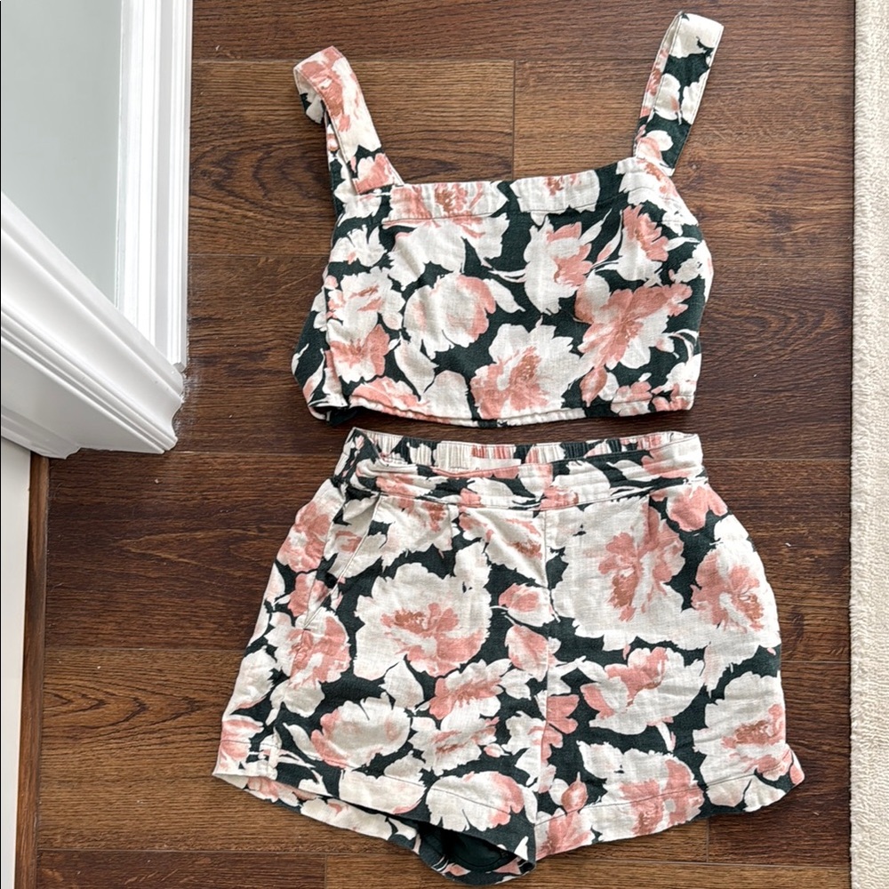 Floral Women's Shorts Set